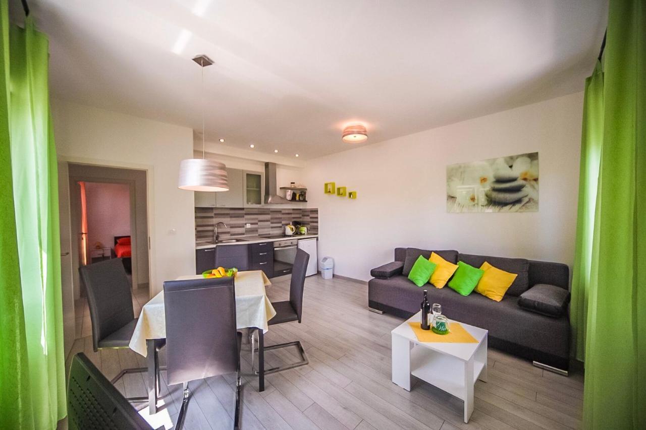 Apartman Carmen Volosko Opatija Eksteriør billede